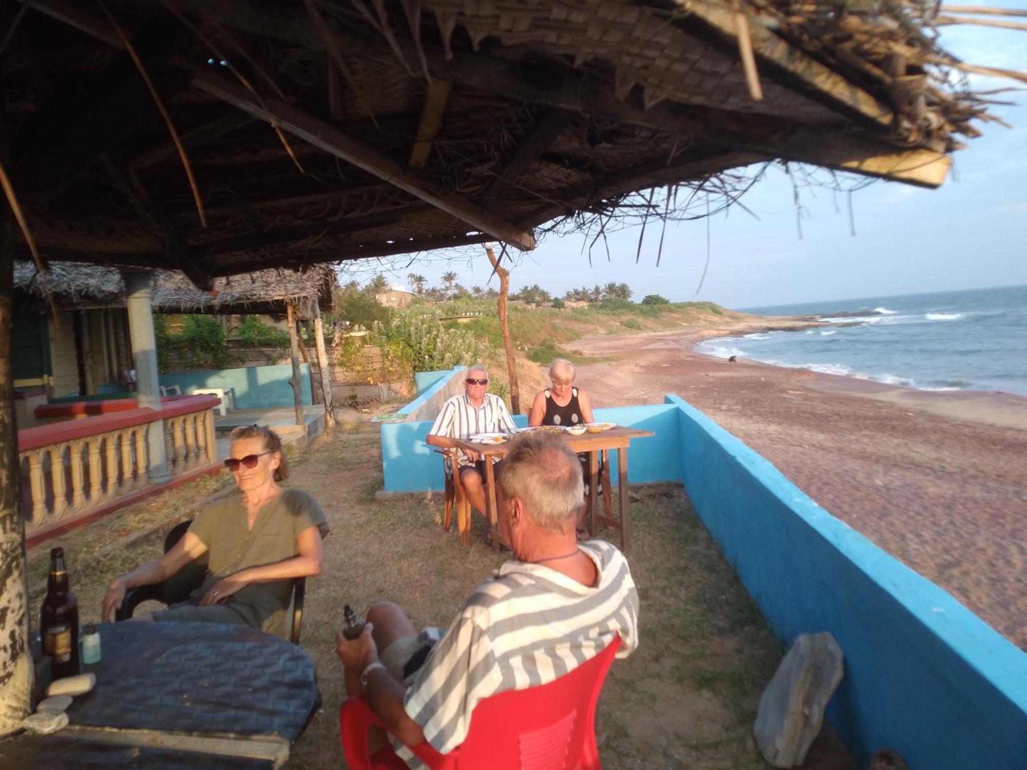 Happy Beach Safari Retreat Хамбантота Экстерьер фото